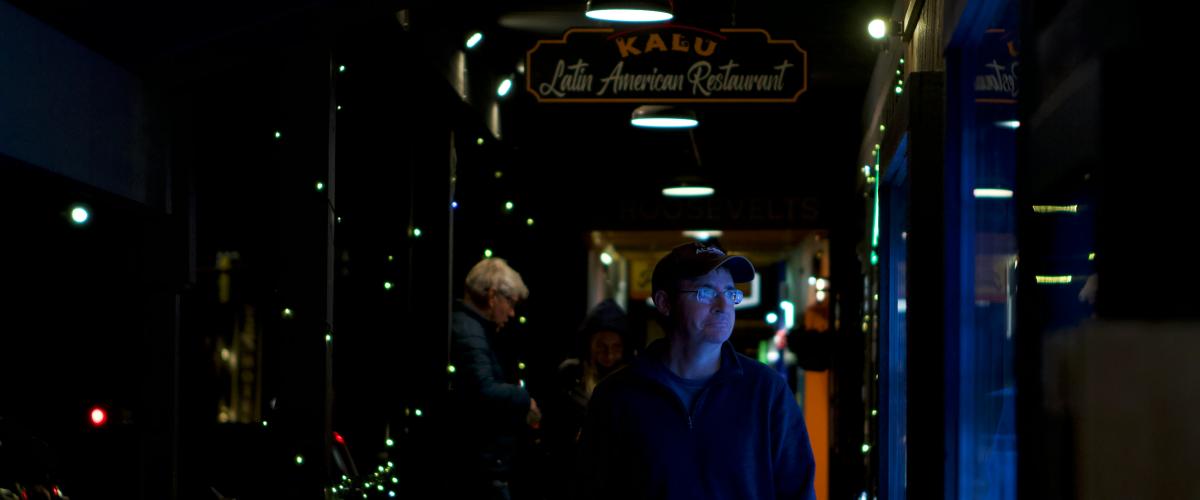 Pezsgő hangulat a boltban" egy Idaho-i férfi felfedezi, hogy nyert 1 millió dolláros tombolán